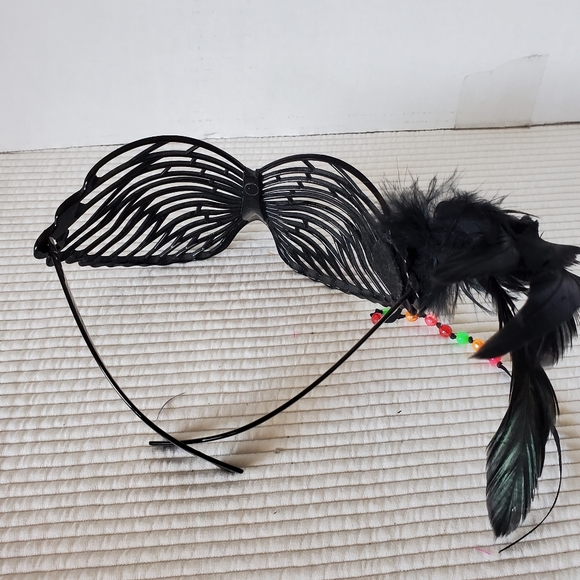 3 Fascinator Lot 1 glasses Feathers Headband Wedding Party Pink Cream Grey Black - Picture 9 of 9